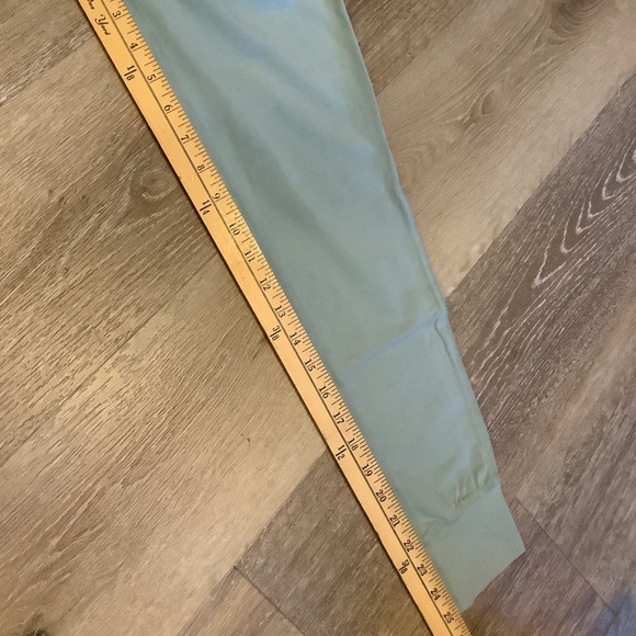 Wild Fable - High Waisted Leggings with Pockets - St. Armando’s Blue - Picture 5 of 10